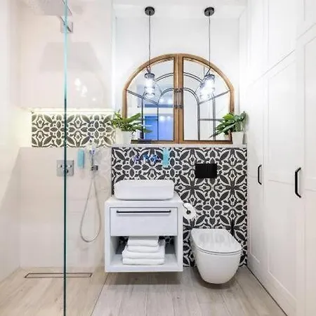 Apartment Ptak: Near Medical Centers And Attractions