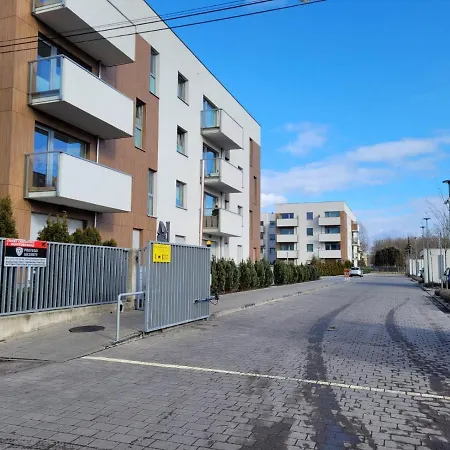 Ptak: Near Medical Centers And Attractions * Lodz (Lodz)