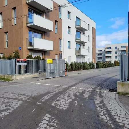 Ptak: Near Medical Centers And Attractions Apartment *