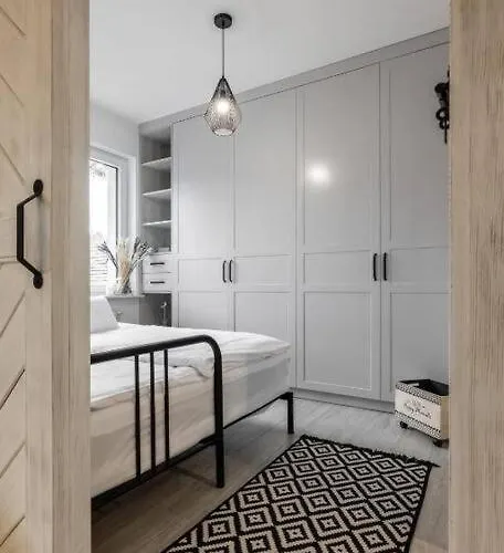 Bast 14 Ptak Szpital Kopernika Szpital Matki Polki Mandoria Orientarium Atlas Arena Plac Zabaw - Zamojska 20a M14 Parking Bezplatny Apartamento *