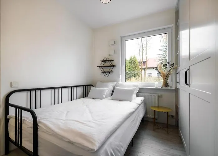 Bast 14 Ptak Szpital Kopernika Szpital Matki Polki Mandoria Orientarium Atlas Arena Plac Zabaw - Zamojska 20a M14 Parking Bezplatny *