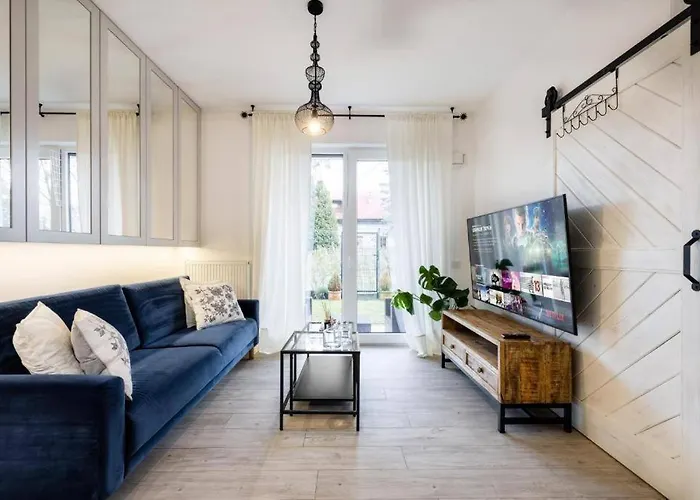 Bast 14 Ptak Szpital Kopernika Szpital Matki Polki Mandoria Orientarium Atlas Arena Plac Zabaw - Zamojska 20a M14 Parking Bezplatny Łódź