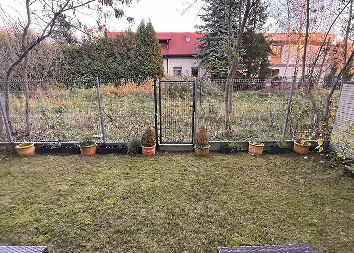 Bast 14 Ptak Szpital Kopernika Szpital Matki Polki Mandoria Orientarium Atlas Arena Plac Zabaw - Zamojska 20a M14 Parking Bezplatny Apartmán